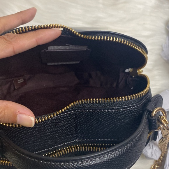 NWT Coach Heart Crossbody Faux Leather Bag in Black Adjustable Strap - Picture 11 of 13